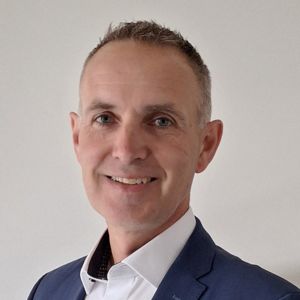 Dr. Gert van Duinkerken